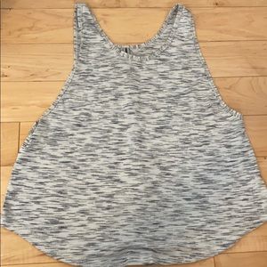 Lululemon crop tank! Size 6